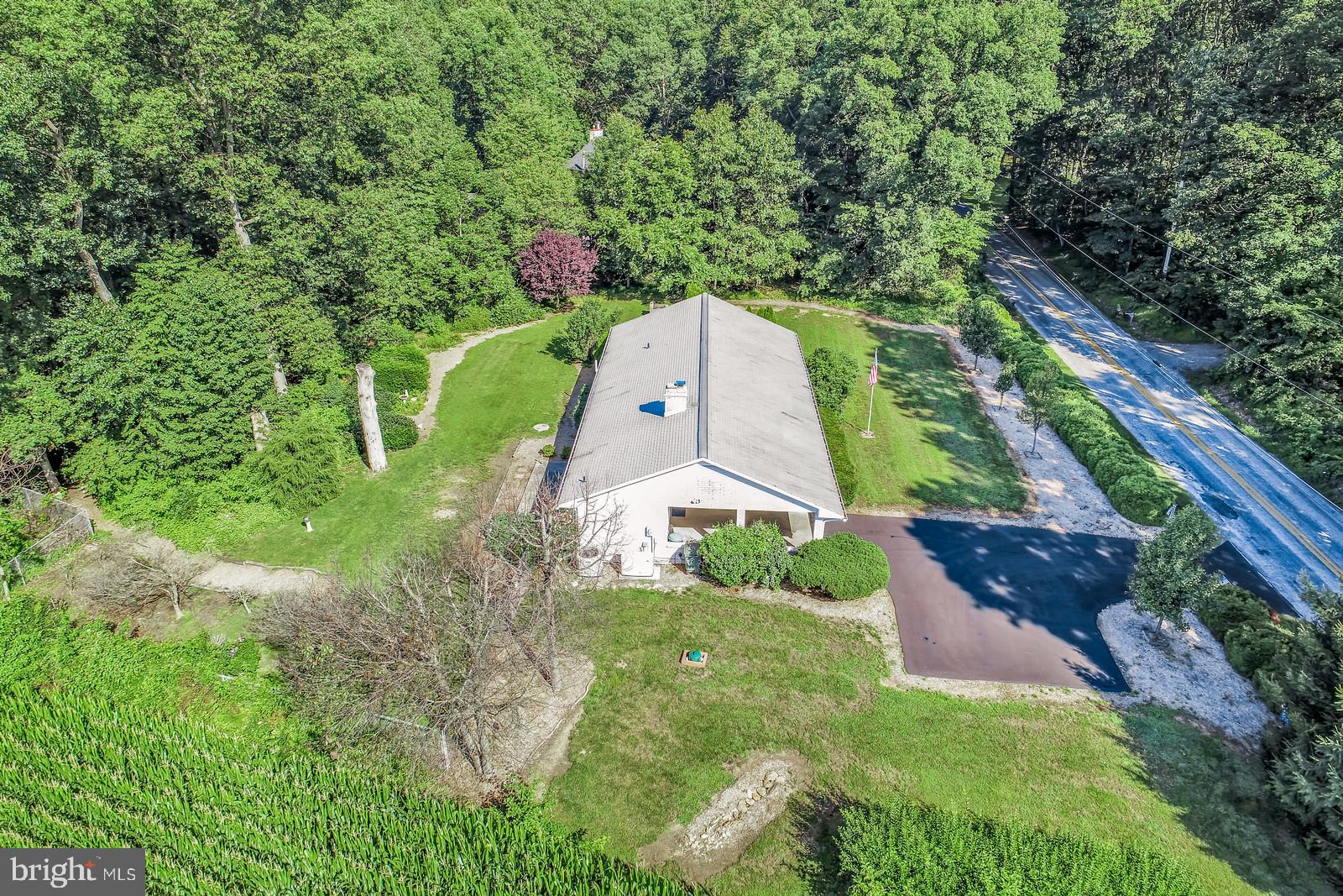 19088 Ridge Meadow Road Stewartstown, PA 17363 - Photo 10 of 36 Gallery Image 10