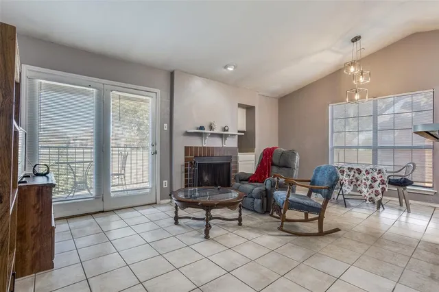 $130,000 | 5913 Lake Hubbard Parkway, Unit 221, Garland, TX 75043