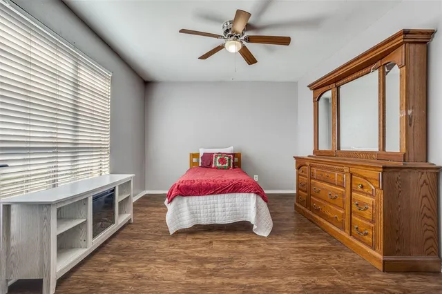 $130,000 | 5913 Lake Hubbard Parkway, Unit 221, Garland, TX 75043