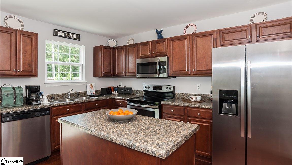 551 Falls Cottage Run Boiling Springs, SC 29316 - Photo 8 of 23 Gallery Image 8