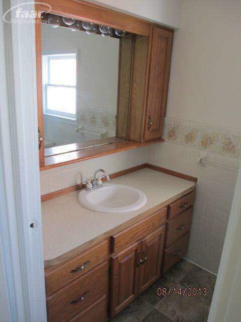7131 Silver Lake Road Linden, MI 48451 - Photo 7 of 22 20367730-6.JPG