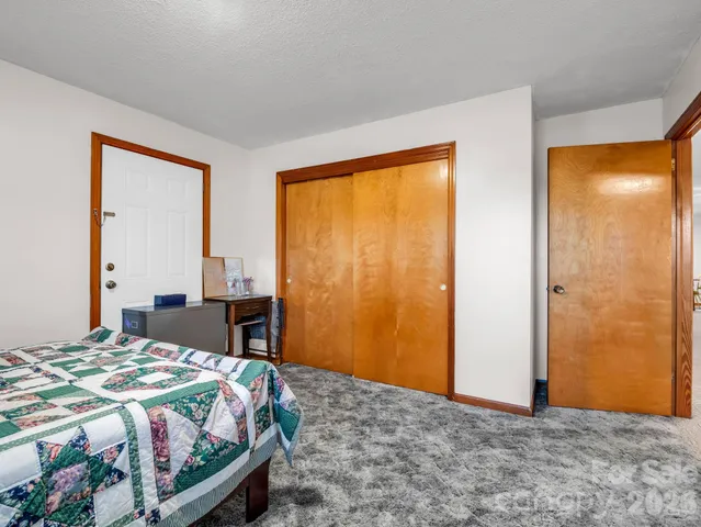 $219,900 | 160 Puzzle Creek Road, Bostic, NC 28018