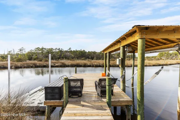 $629,000 | 106 Blue Heron Circle, Sneads Ferry, NC 28460