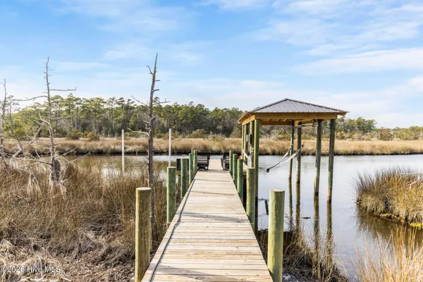 $629,000 | 106 Blue Heron Circle, Sneads Ferry, NC 28460