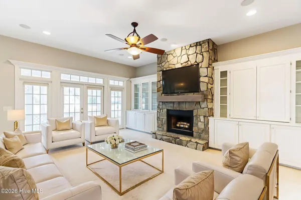 $629,000 | 106 Blue Heron Circle, Sneads Ferry, NC 28460