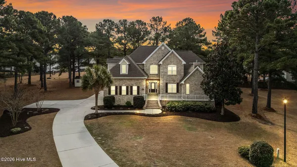 $629,000 | 106 Blue Heron Circle, Sneads Ferry, NC 28460