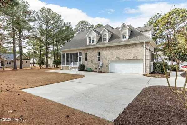 $629,000 | 106 Blue Heron Circle, Sneads Ferry, NC 28460