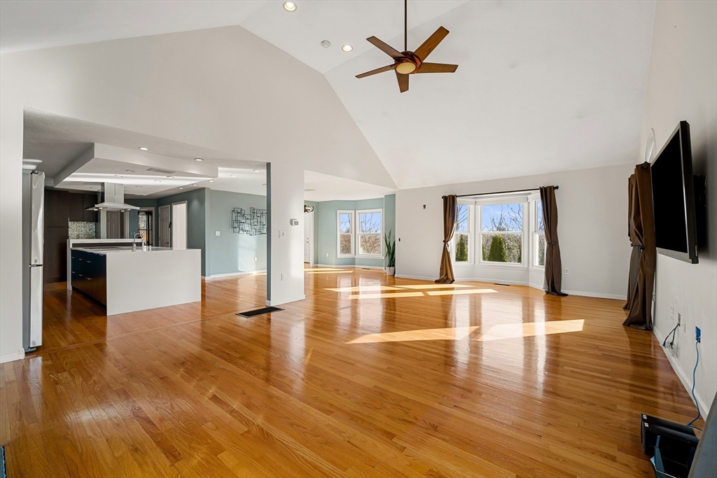 97 Harrington Road Waltham, MA 02452 - Photo 17 of 41