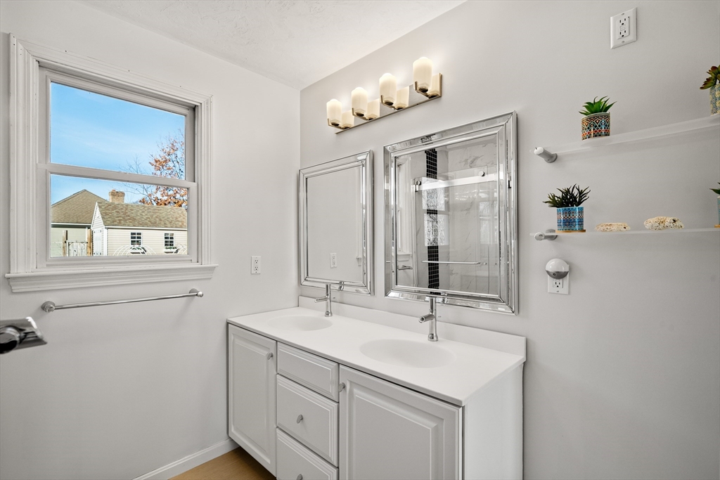 97 Harrington Road Waltham, MA 02452 - Photo 22 of 41