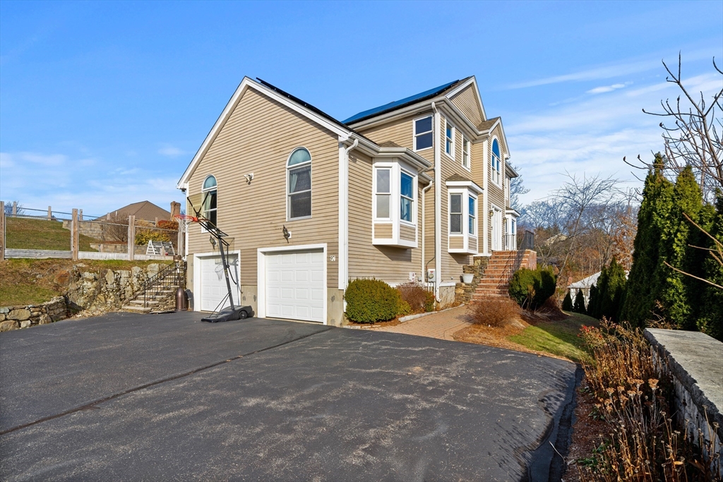 97 Harrington Road Waltham, MA 02452 - Photo 32 of 41