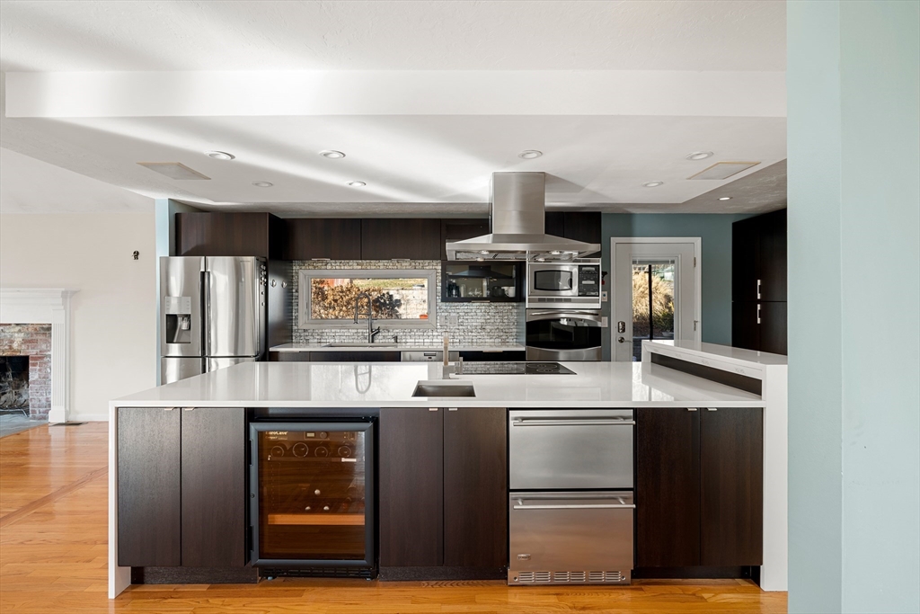 97 Harrington Road Waltham, MA 02452 - Photo 9 of 41