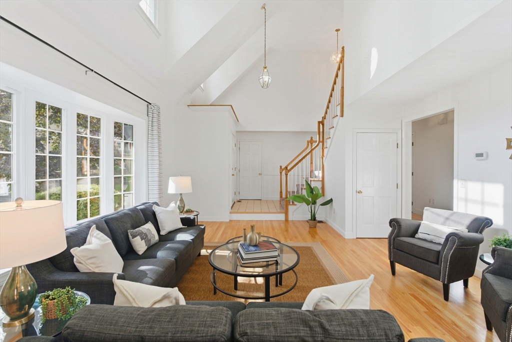 23 Michael Way, Unit 35 Andover, MA 01810 - Photo 5 of 36