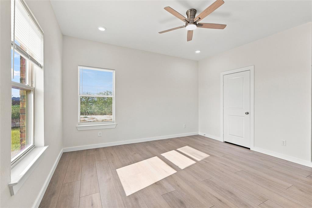 5715 Smiley Road Celina, TX 75009 - Photo 12 of 26 Gallery Image 12