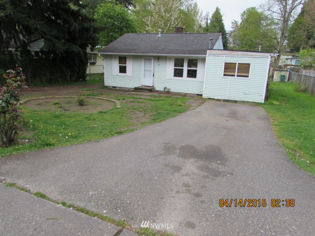 249 Southwest 116th Street Seattle, WA 98146 - Photo 2 of 24 Gallery Image 2