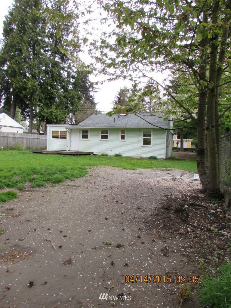 249 Southwest 116th Street Seattle, WA 98146 - Photo 23 of 24 Gallery Image 23