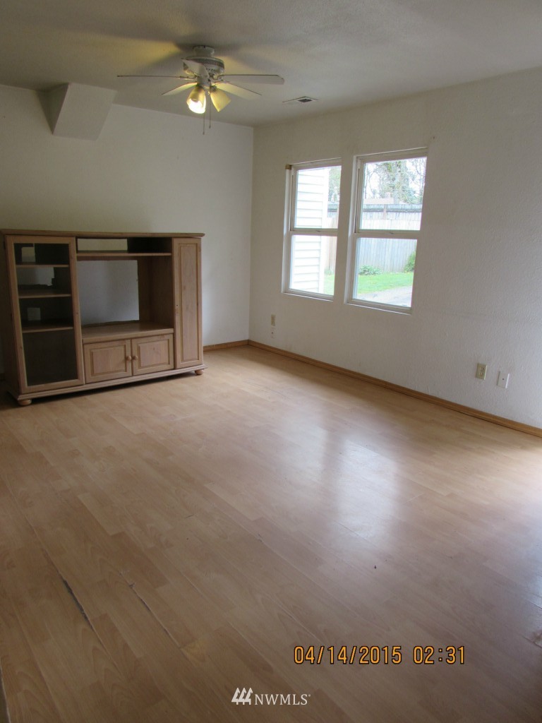 249 Southwest 116th Street Seattle, WA 98146 - Photo 7 of 24 Gallery Image 7