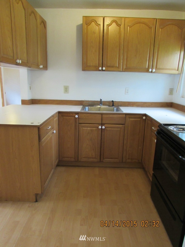 249 Southwest 116th Street Seattle, WA 98146 - Photo 9 of 24 Gallery Image 9