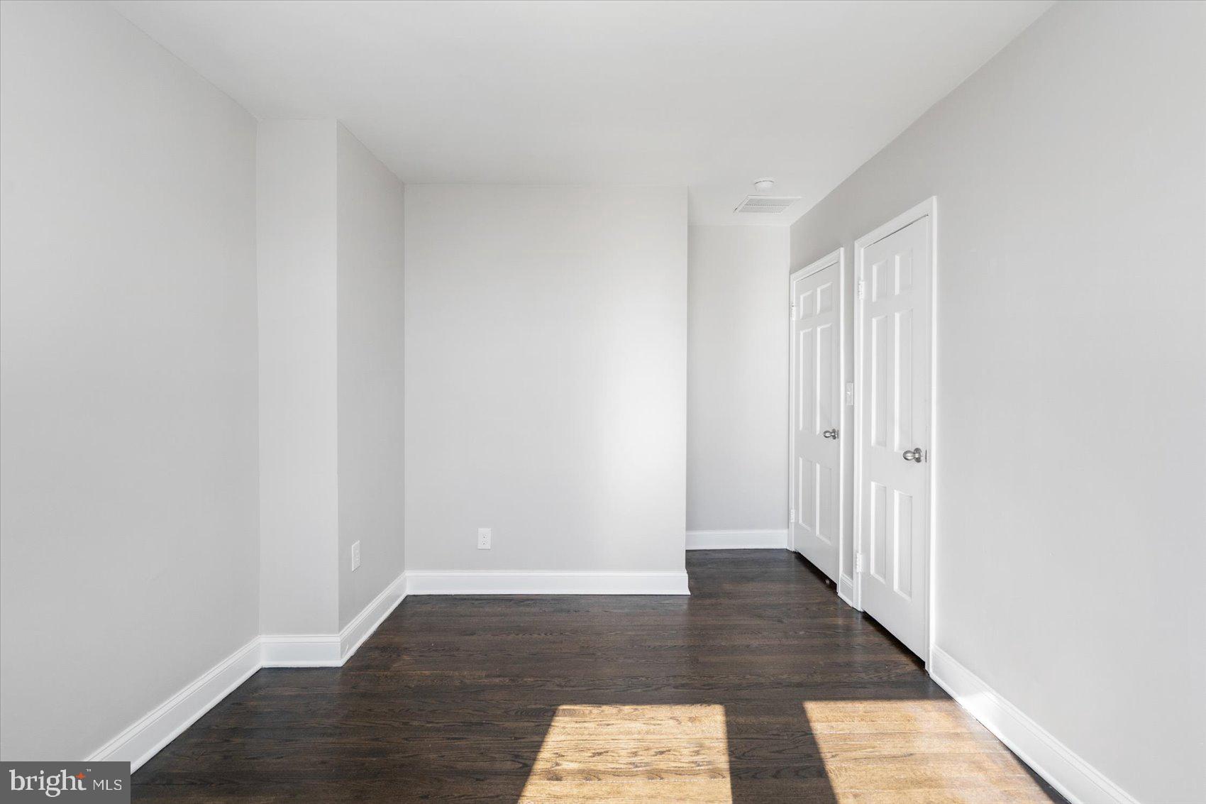1511 Oakridge Road Baltimore, MD 21218 - Photo 20 of 42 Gallery Image 20
