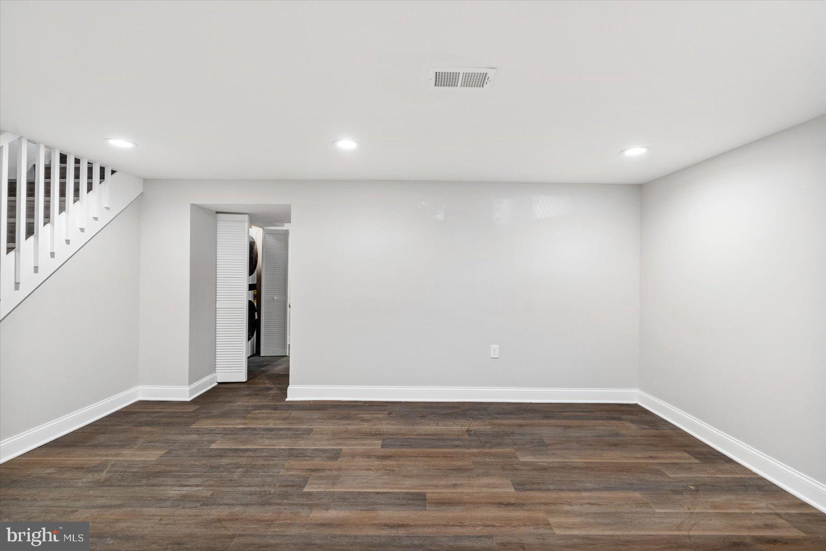 1511 Oakridge Road Baltimore, MD 21218 - Photo 28 of 42 Gallery Image 28