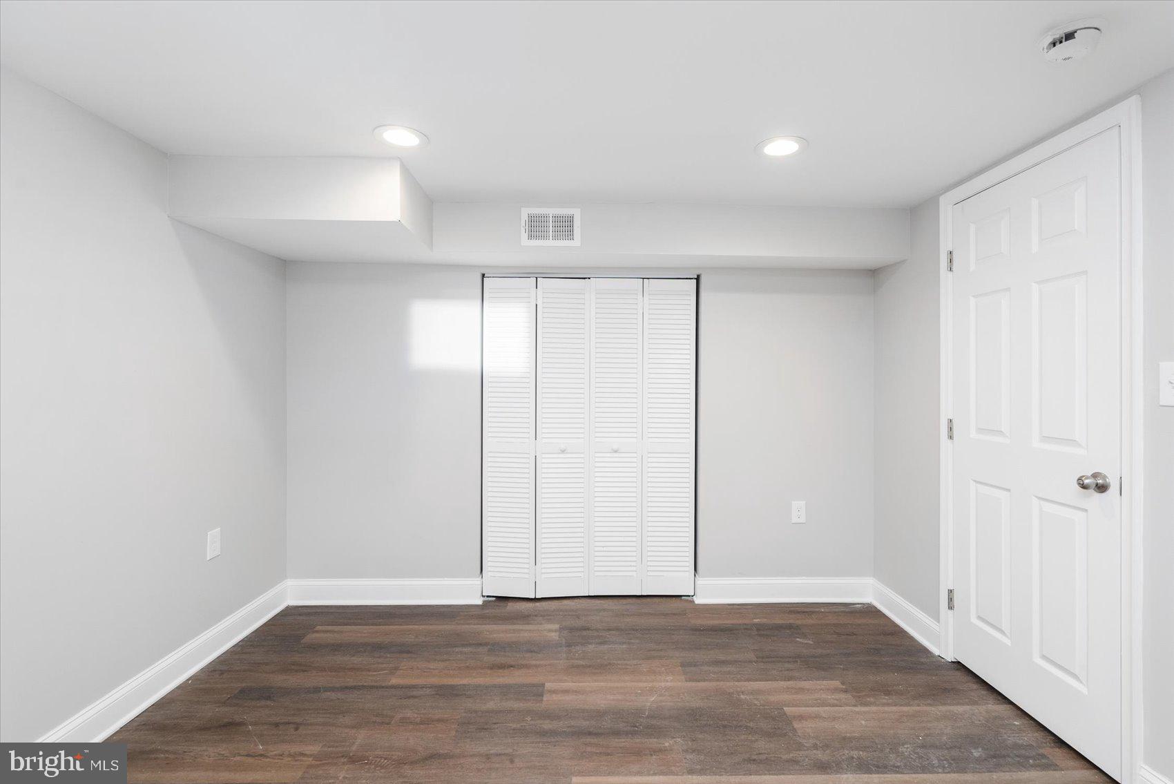 1511 Oakridge Road Baltimore, MD 21218 - Photo 30 of 42 Gallery Image 30