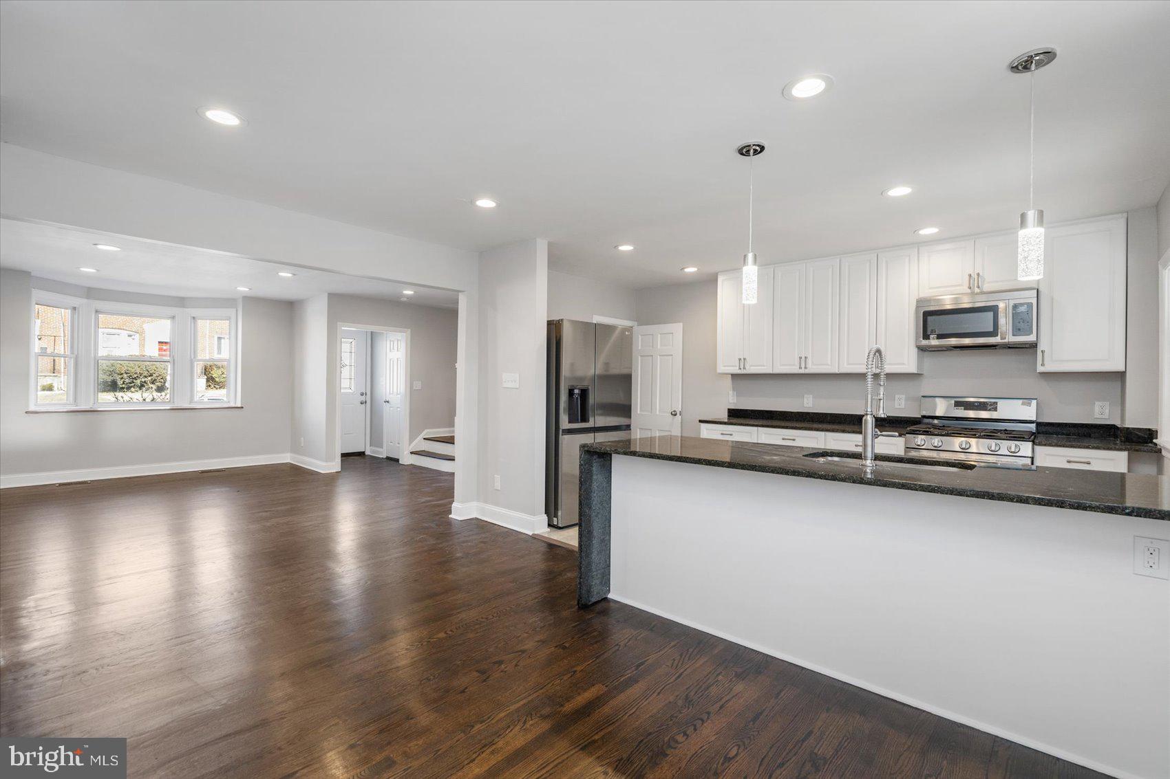 1511 Oakridge Road Baltimore, MD 21218 - Photo 7 of 42 Gallery Image 7