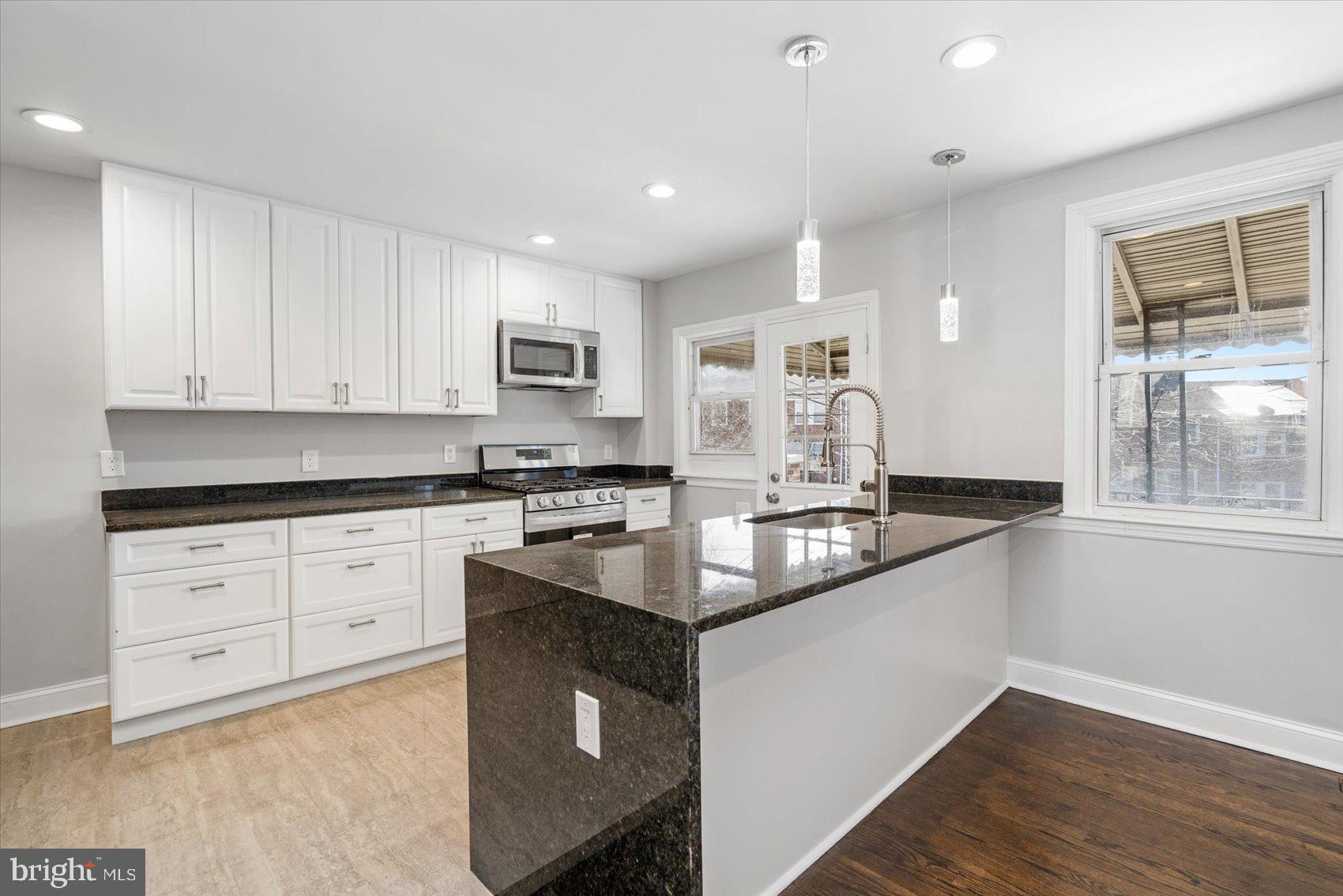 1511 Oakridge Road Baltimore, MD 21218 - Photo 9 of 42 Gallery Image 9