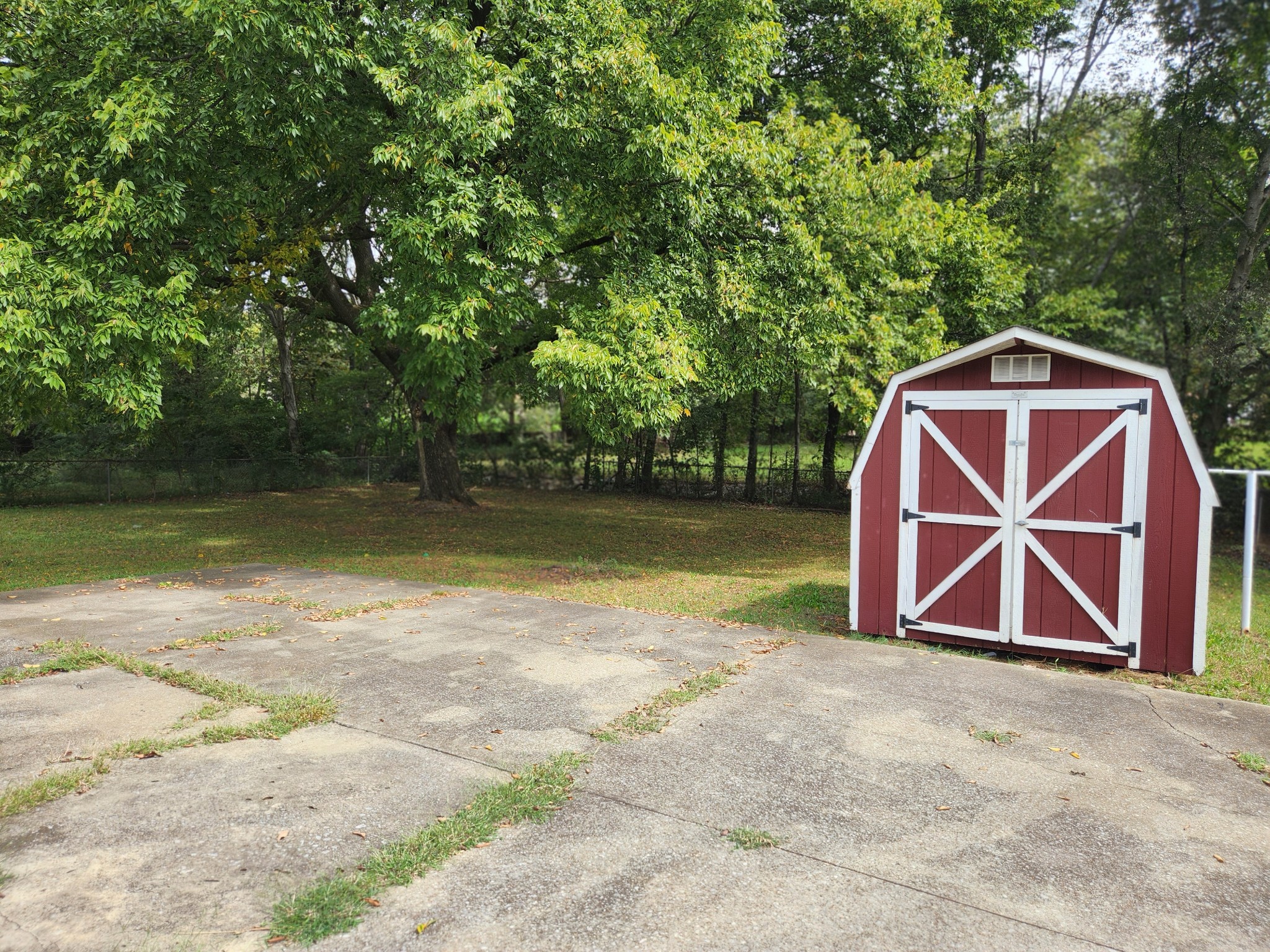 222 Jordan Road Clarksville, TN 37042 - Photo 7 of 8 Gallery Image 7