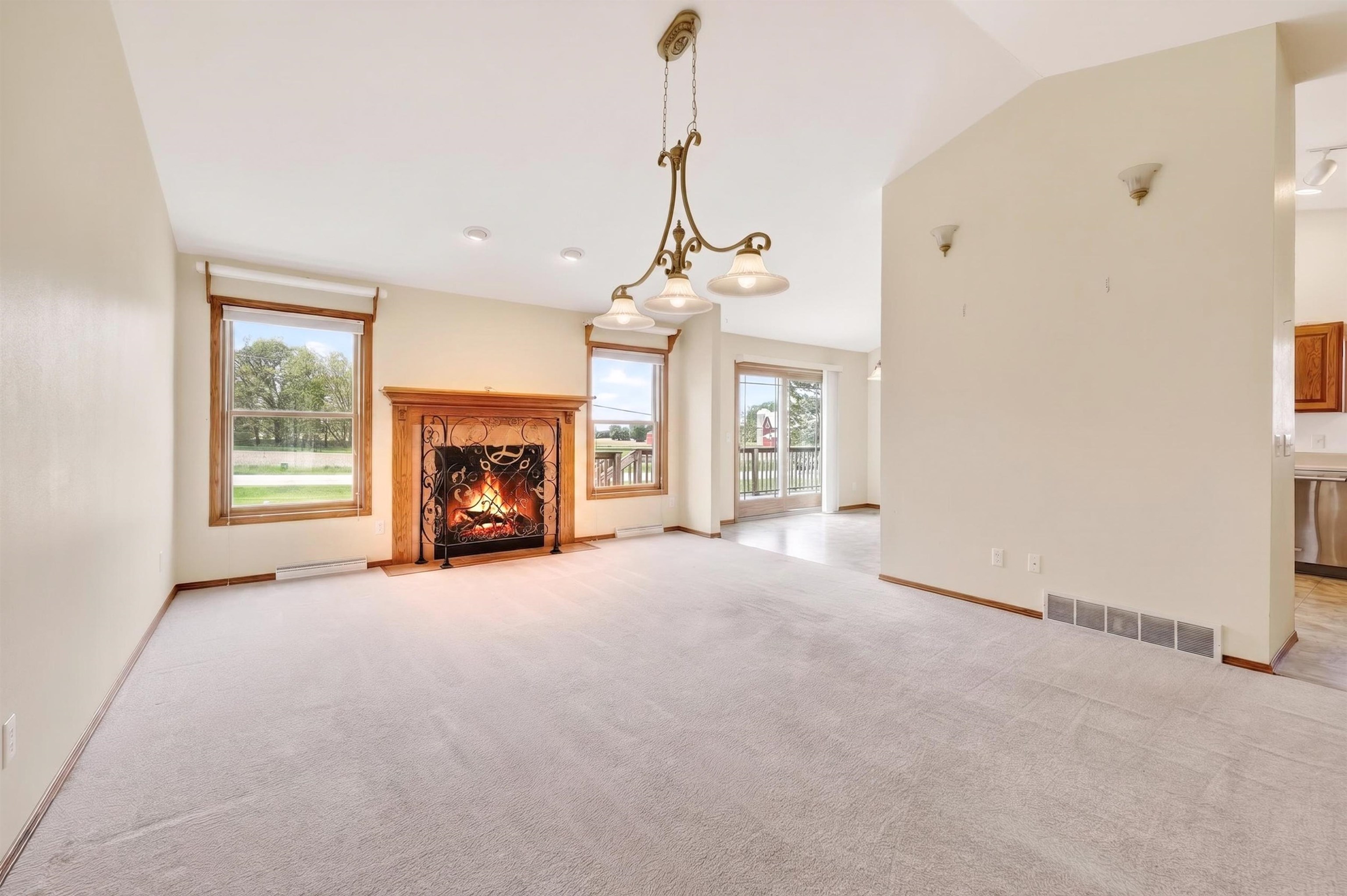 3781 Token Road DeForest, WI 53532 - Photo 5 of 33