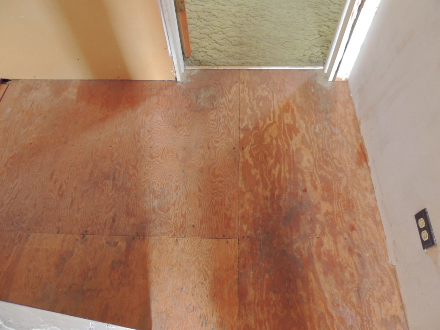 2202 River Road River Grove, IL 60171 - Photo 26 of 33 a view of a small space