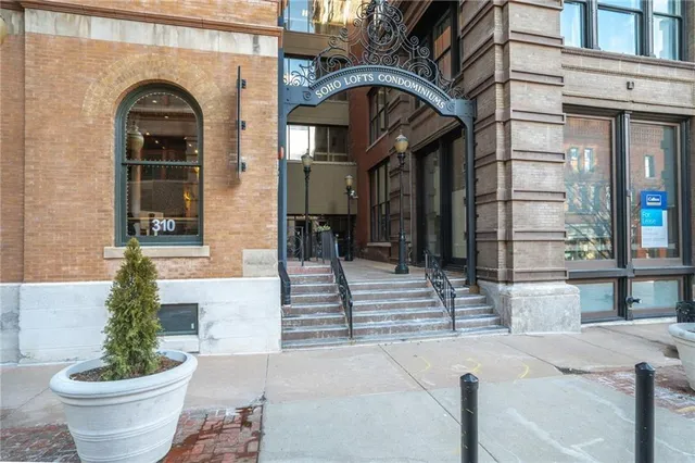 $220,000 | 715 May Street, Unit 326, Kansas City, MO 64105
