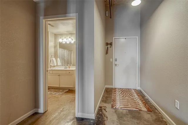 $220,000 | 715 May Street, Unit 326, Kansas City, MO 64105