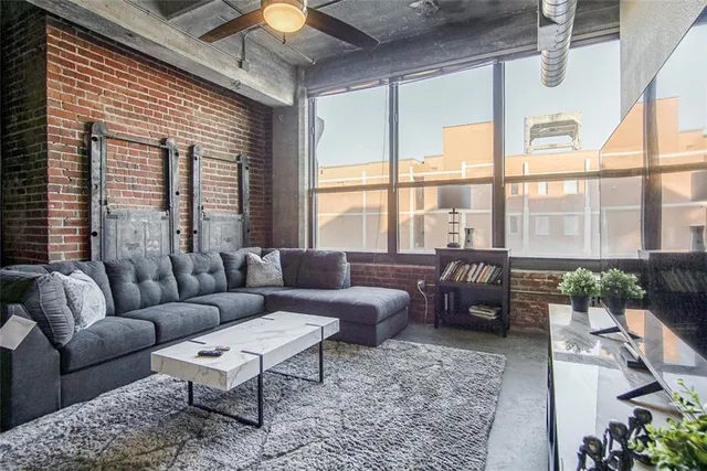 $220,000 | 715 May Street, Unit 326, Kansas City, MO 64105