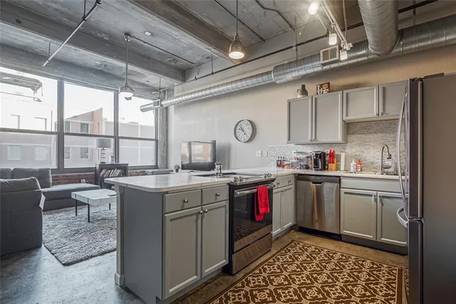 $220,000 | 715 May Street, Unit 326, Kansas City, MO 64105