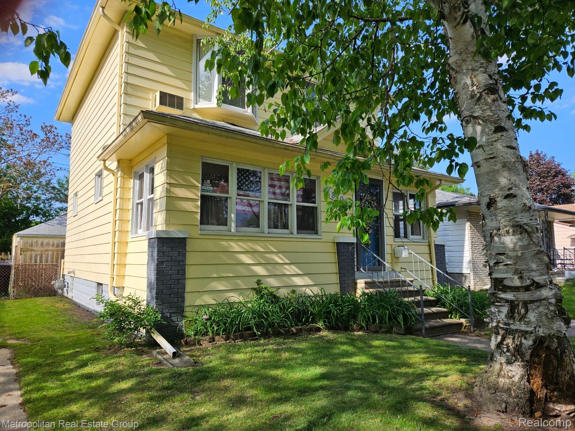 8403 Harding Street Center Line, MI 48015 - Photo 2 of 22
