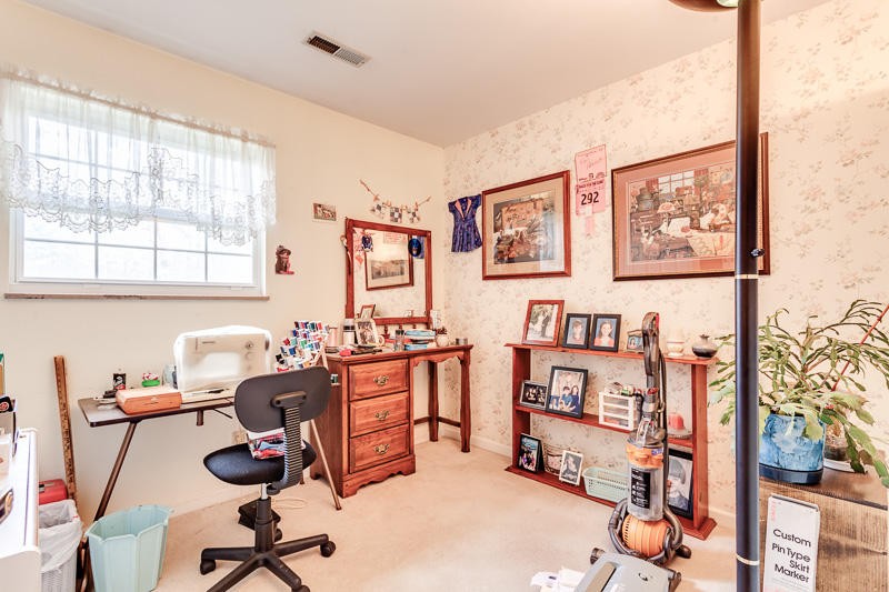 8232 Ewing Road Powell, TN 37849 - Photo 17 of 31 Gallery Image 17