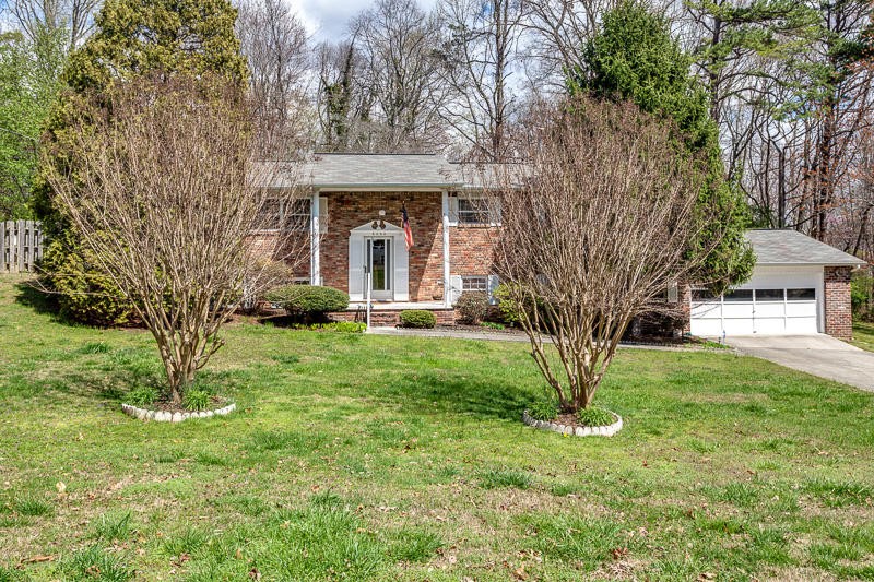 8232 Ewing Road Powell, TN 37849 - Photo 3 of 31 Gallery Image 3