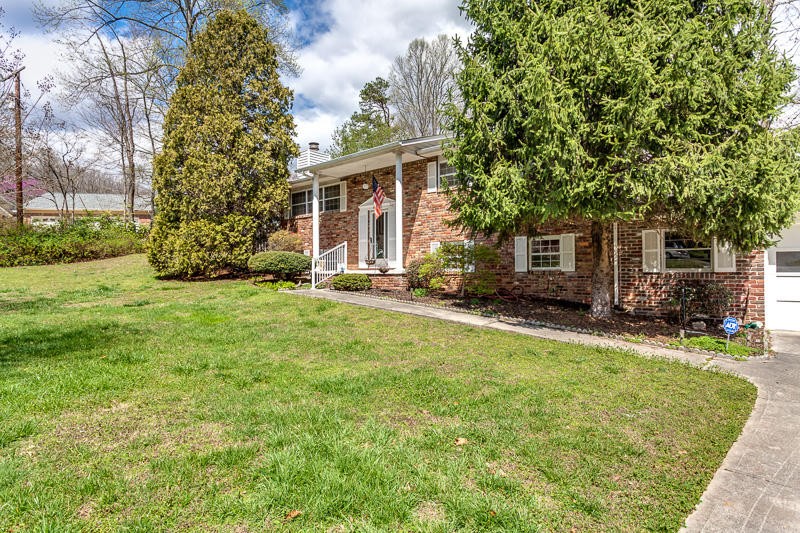 8232 Ewing Road Powell, TN 37849 - Photo 5 of 31 Gallery Image 5