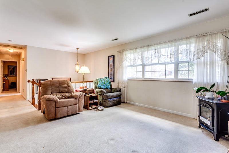 8232 Ewing Road Powell, TN 37849 - Photo 9 of 31 Gallery Image 9