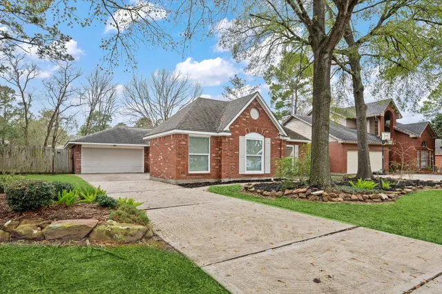 $289,000 | 5411 Shady Maple Drive, Houston, TX 77339