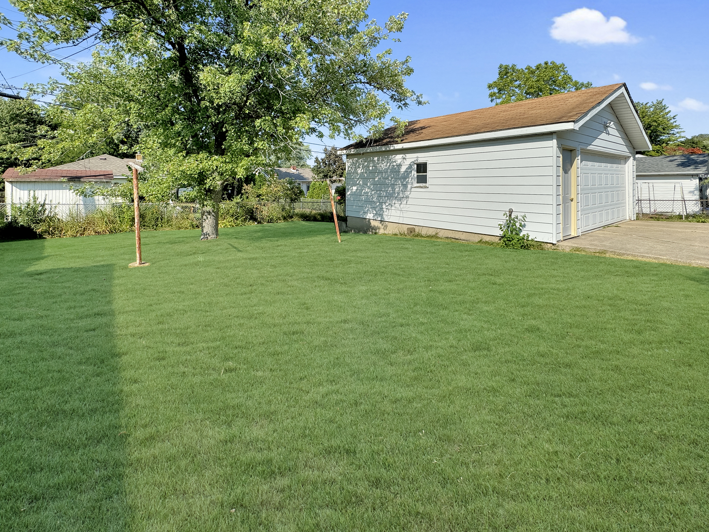 2620 West Cheyenne Road Waukegan, IL 60087 - Photo 3 of 14 Gallery Image 3