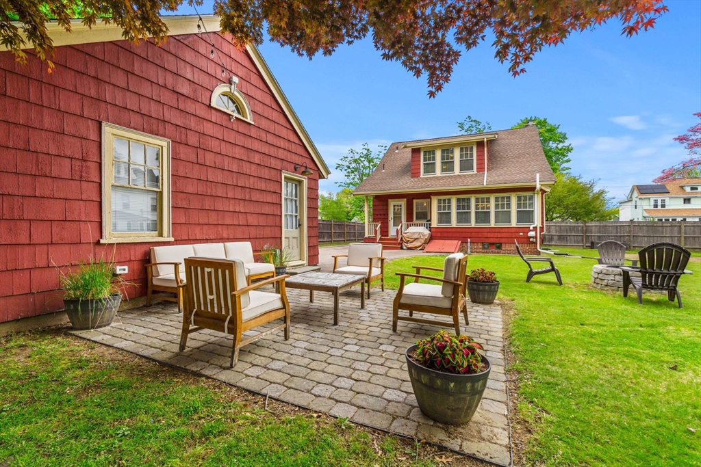 27 Lenox Street Brockton, MA 02301 - Photo 5 of 41
