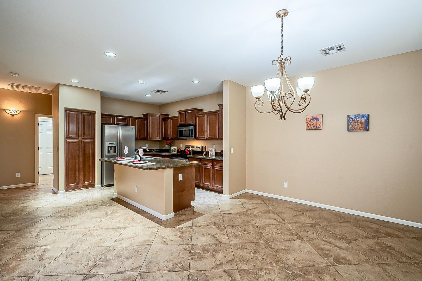 15370 West Bloomfield Road Surprise, AZ 85379 - Photo 14 of 82