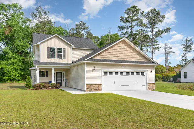 $304,900 | 105 Forest Wood Drive, Salemburg, NC 28385