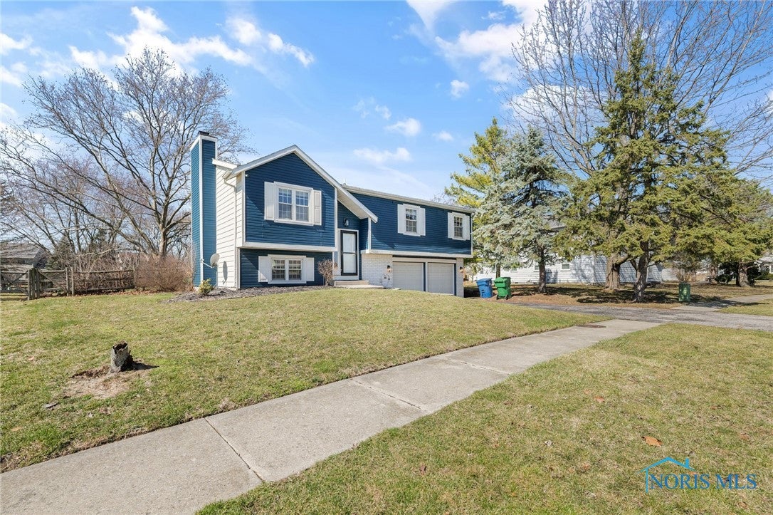 9733 Millcroft Road Perrysburg, OH 43551 - Photo 2 of 42 Gallery Image 2