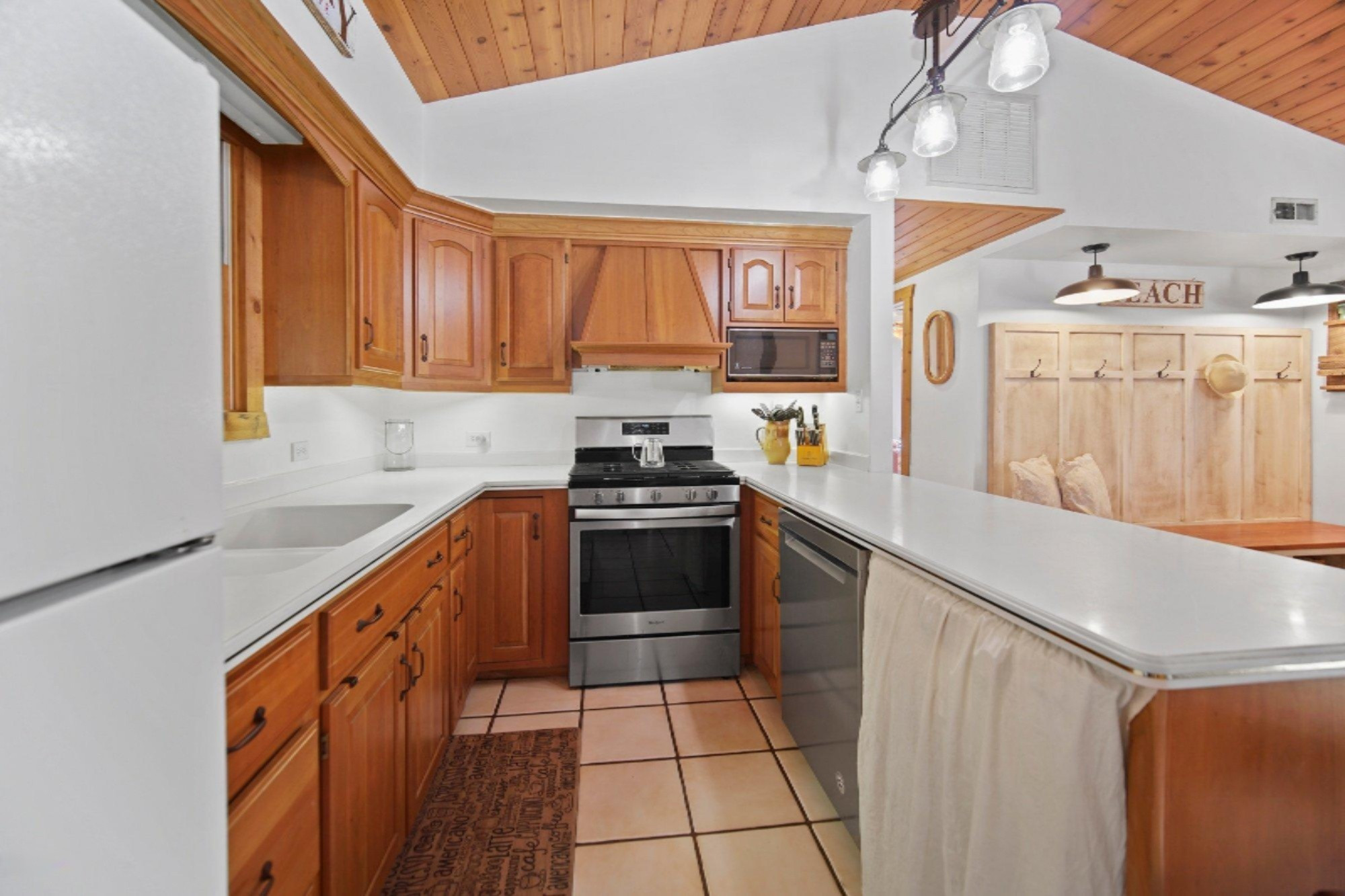 19601 Grand Beach Road New Buffalo, MI 49117 - Photo 4 of 19 12_DSC02424