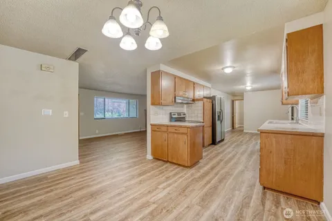 $549,950 | 20828 116th Avenue Southeast, Kent, WA 98031