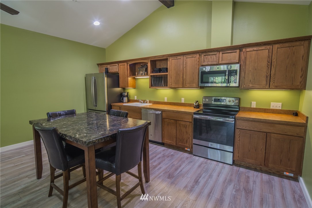 3951 Hidden Valley Road Cle Elum, WA 98922 - Photo 3 of 24 Gallery Image 3