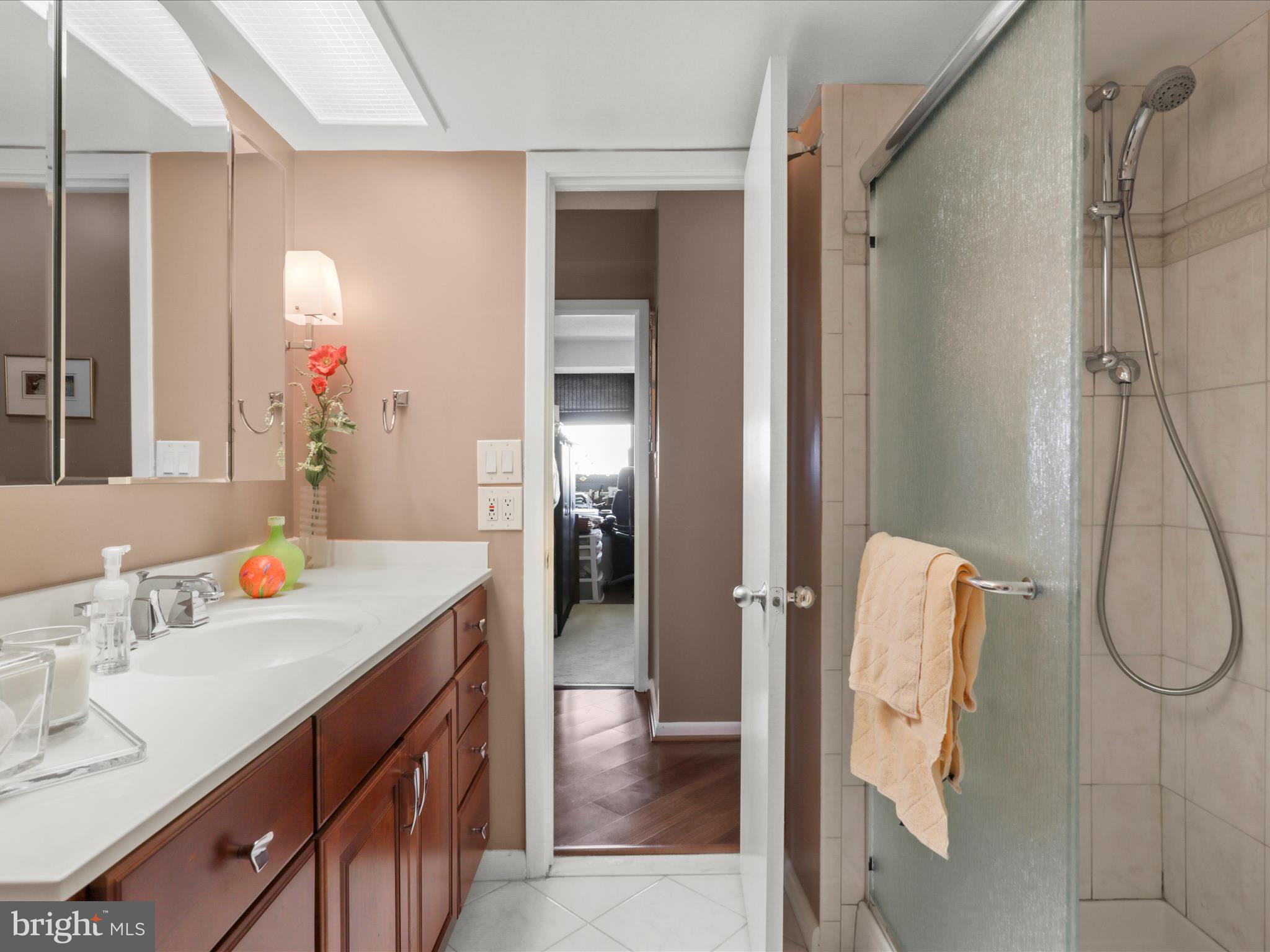 5501 Seminary Road, Unit 1611S Falls Church, VA 22041 - Photo 15 of 39 Gallery Image 15