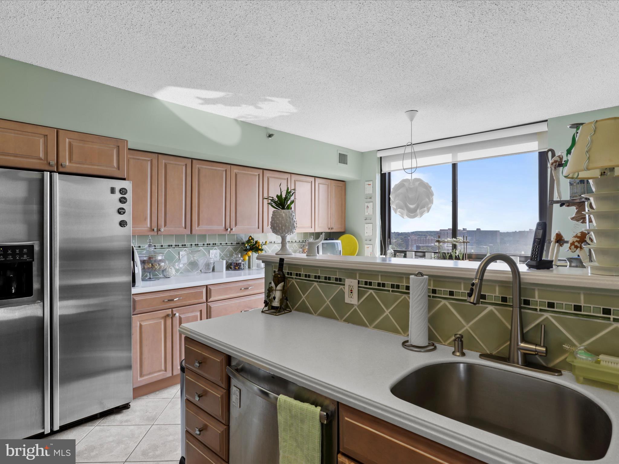 5501 Seminary Road, Unit 1611S Falls Church, VA 22041 - Photo 4 of 39 Gallery Image 4