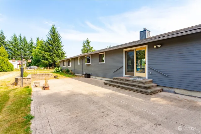 $740,000 | 2460 East Pole Road, Everson, WA 98247